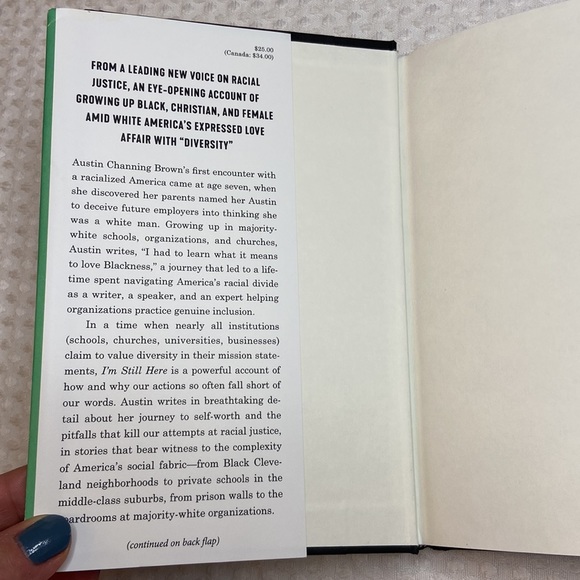 I’M STILL HERE: BLACK DIGNITY IN WORLD MADE FOR WHITENESS Austin Channing Brown - Picture 2 of 8